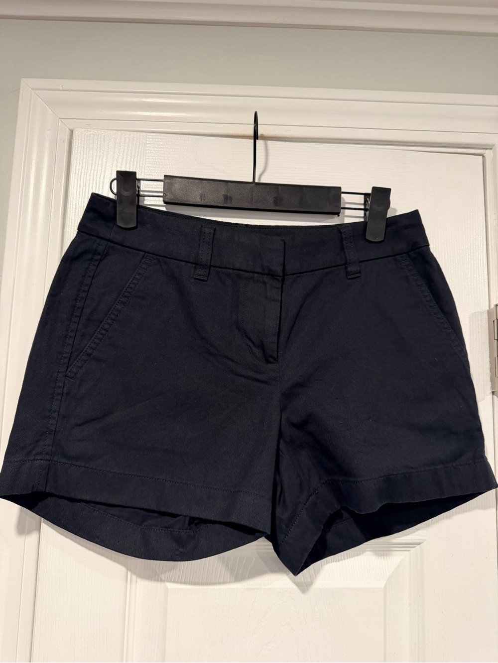 NWOT J. Crew Size 8 Black Cotton Blend Stretch Chino 3.5” Inseam Shorts